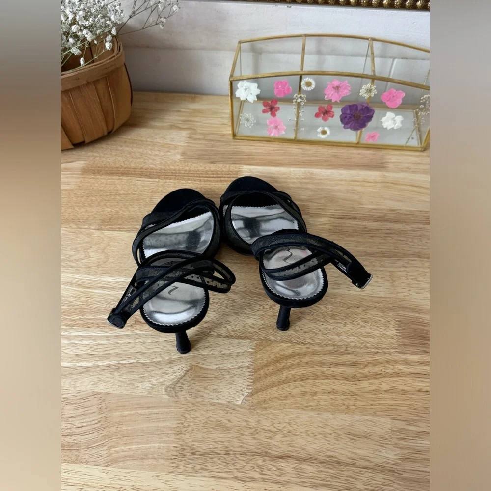 Nina Black Strappy Mesh Ankle Strap Heels US Size 8.5 Classic Preppy Designer